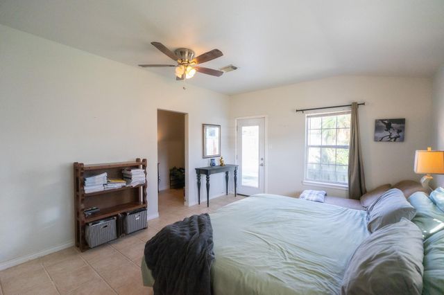 529 E Shore Drive, Clear Lake Shores, TX 77565