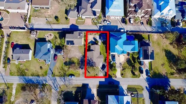 529 E Shore Drive, Clear Lake Shores, TX 77565