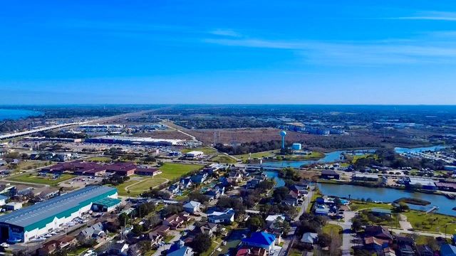 529 E Shore Drive, Clear Lake Shores, TX 77565