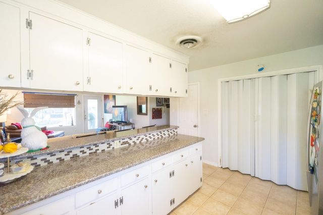 529 E Shore Drive, Clear Lake Shores, TX 77565