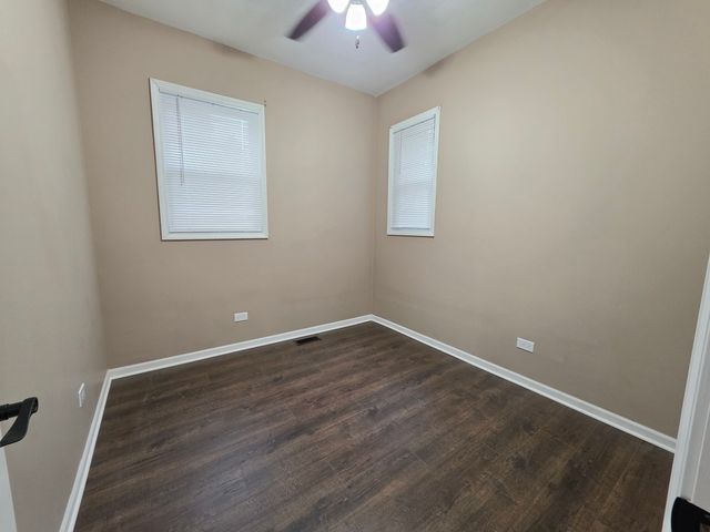 214 Franklin Street 1, Waukegan, IL 60085