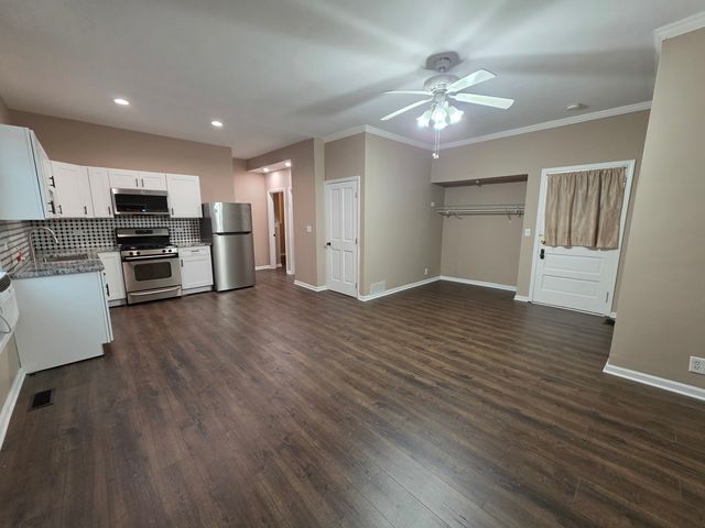 214 Franklin Street 1, Waukegan, IL 60085
