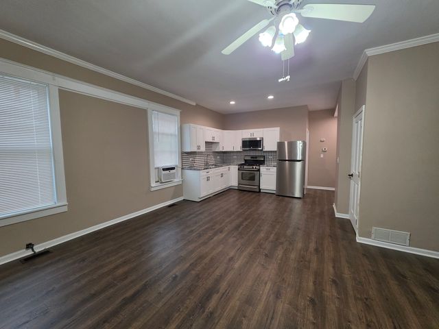 214 Franklin Street 1, Waukegan, IL 60085