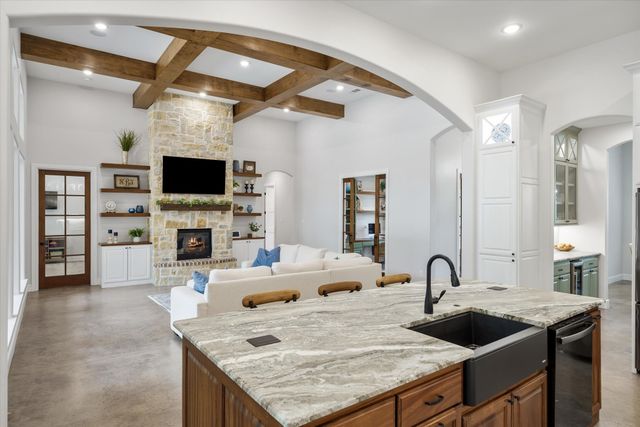 225 Vz County Road 2103, Canton, TX 75103