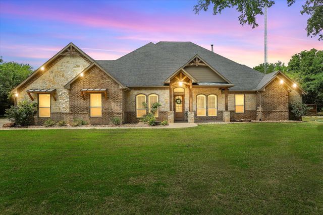 225 Vz County Road 2103, Canton, TX 75103