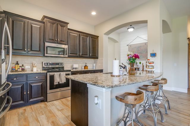 237 Bayonet Drive, Fort Worth, TX 76108