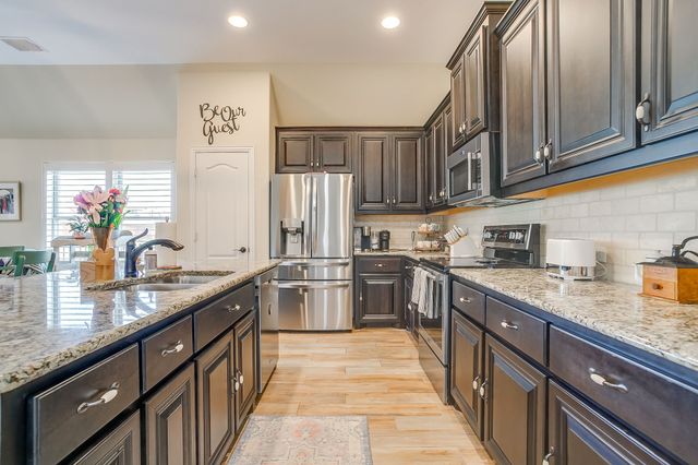 237 Bayonet Drive, Fort Worth, TX 76108