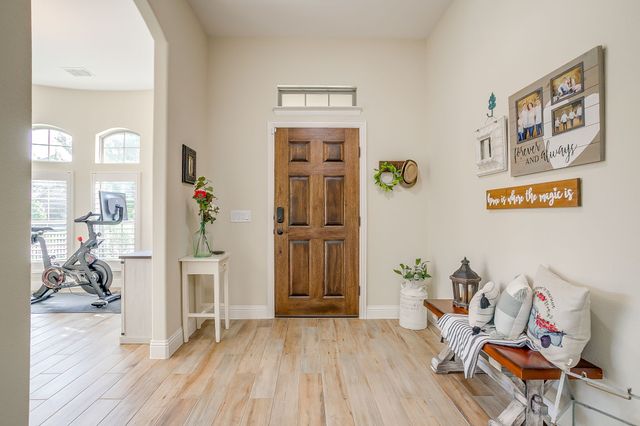 237 Bayonet Drive, Fort Worth, TX 76108