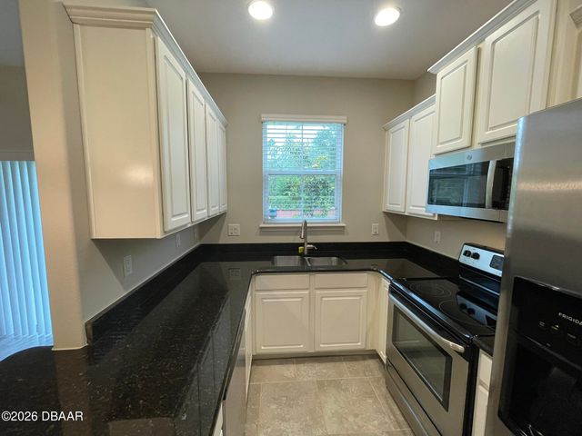 207 Wentworth Grande Drive, Daytona Beach, FL 32124