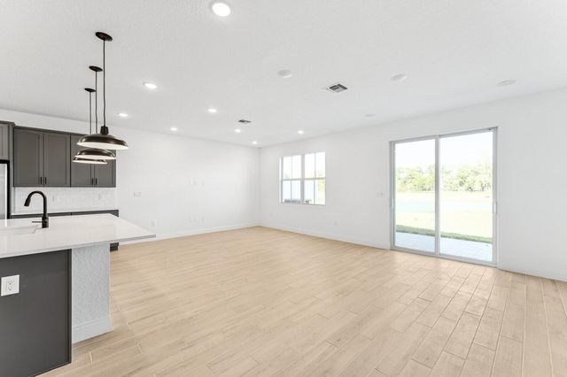 172 SE Birch Terrace 206, Stuart, FL 34997