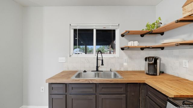 8715 Cape Valley, San Antonio, TX 78227