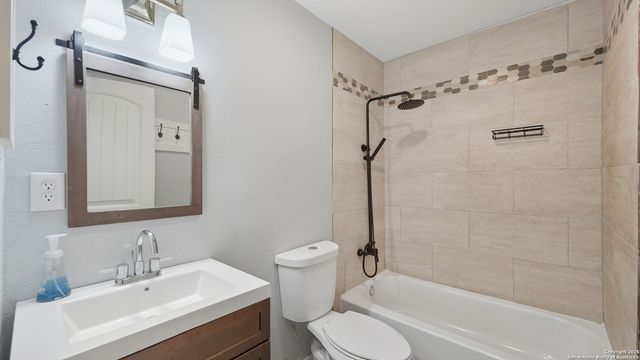 8715 Cape Valley, San Antonio, TX 78227