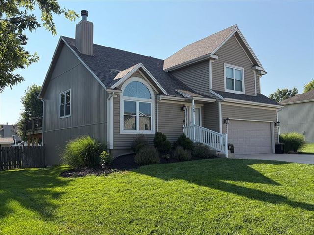 1301 Tabitha Lane, Greenwood, MO 64034