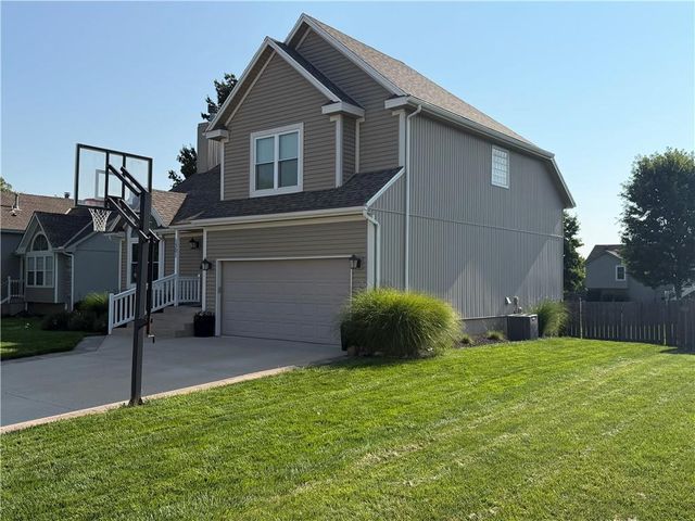 1301 Tabitha Lane, Greenwood, MO 64034