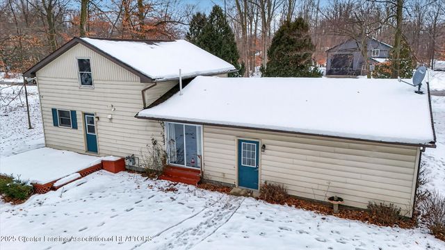 10391 Hardwood Trail, Perrinton, MI 48871