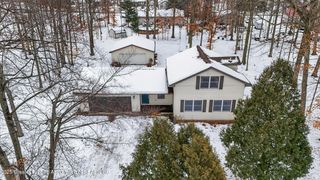 10391 Hardwood Trail, Perrinton, MI 48871