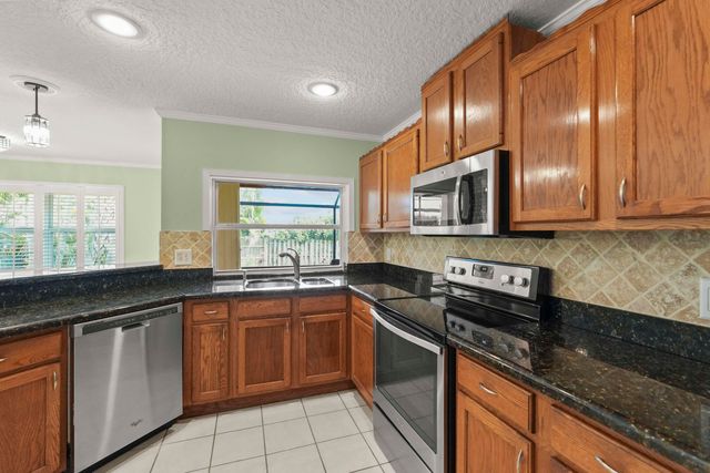 9746 SE Landing Place, Tequesta, FL 33469