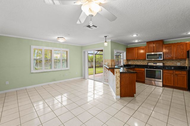 9746 SE Landing Place, Tequesta, FL 33469