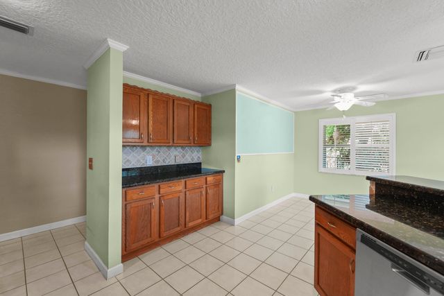 9746 SE Landing Place, Tequesta, FL 33469