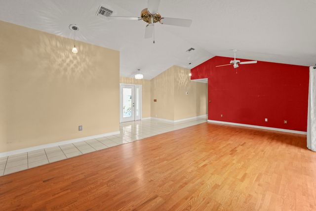 9746 SE Landing Place, Tequesta, FL 33469