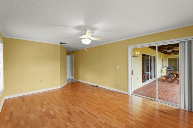 9746 SE Landing Place, Tequesta, FL 33469