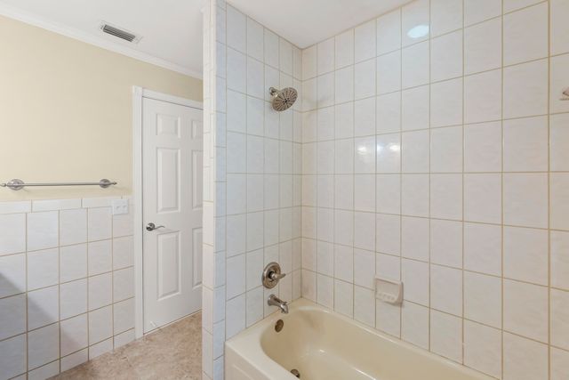 9746 SE Landing Place, Tequesta, FL 33469