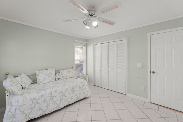9746 SE Landing Place, Tequesta, FL 33469