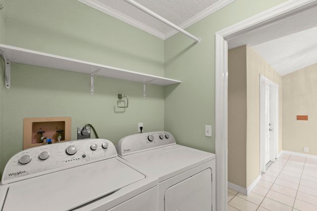 9746 SE Landing Place, Tequesta, FL 33469