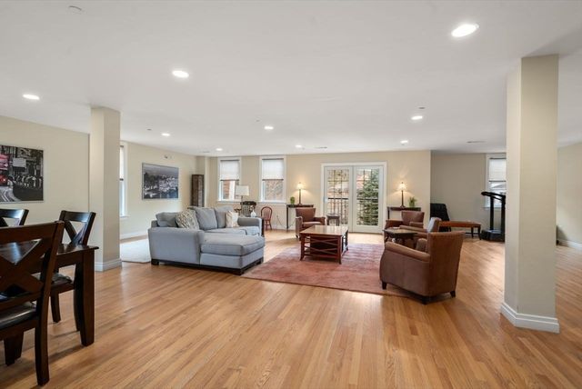 36 Central Ave 4, Milton, MA 02186