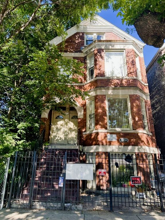 4451 S Wood Street 2F, Chicago, IL 60609