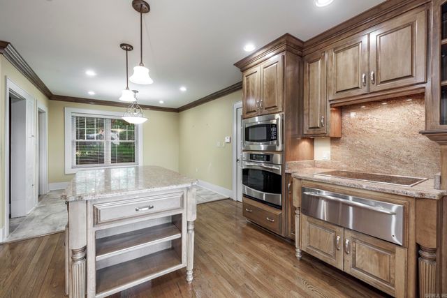 312 Riverside Drive, Arkadelphia, AR 71923