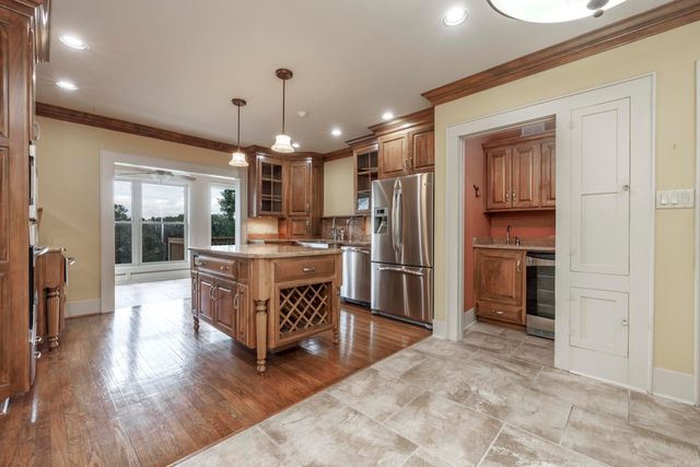 312 Riverside Drive, Arkadelphia, AR 71923