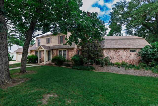 312 Riverside Drive, Arkadelphia, AR 71923