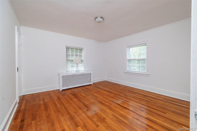 210 Demott Avenue, Rockville Centre, NY 11570