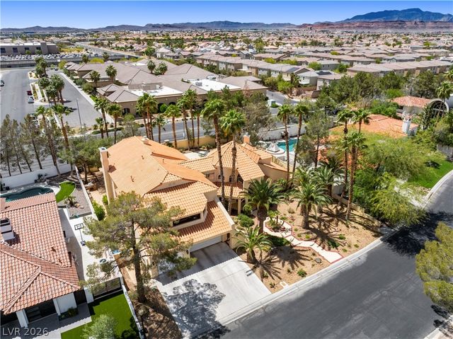 26 Princeville Lane, Las Vegas, NV 89113