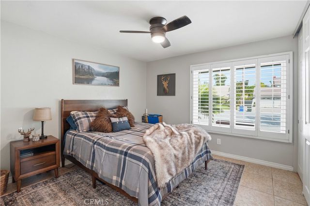 25737 Tamarisk Place, Valencia, CA 91355