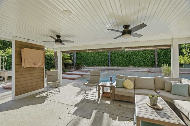 25737 Tamarisk Place, Valencia, CA 91355