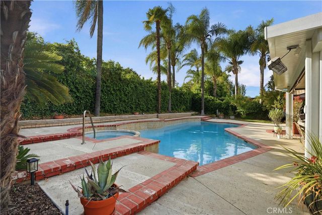 25737 Tamarisk Place, Valencia, CA 91355