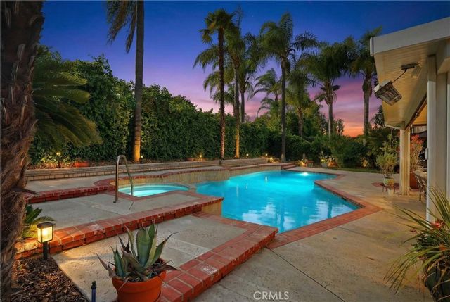 25737 Tamarisk Place, Valencia, CA 91355