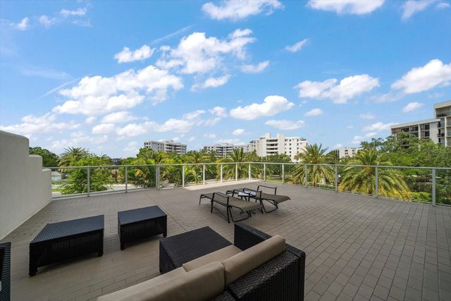 145 BELLEVIEW BOULEVARD 201, Belleair, FL 33756