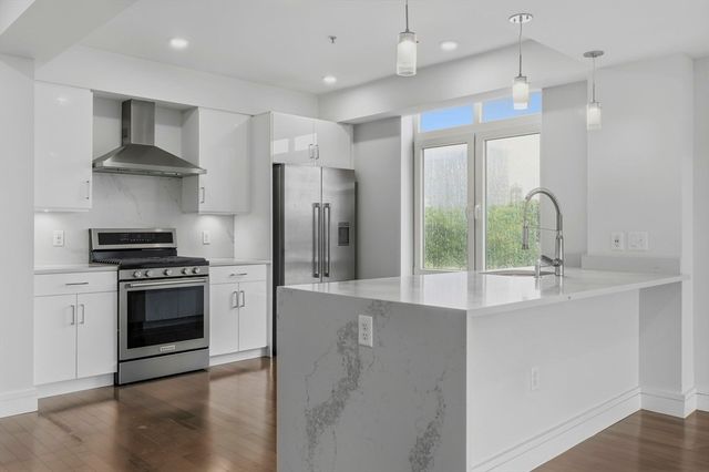 262 Monsignor O'brien Highway 605, Cambridge, MA 02141