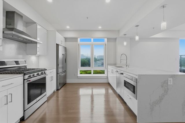 262 Monsignor O'brien Highway 605, Cambridge, MA 02141