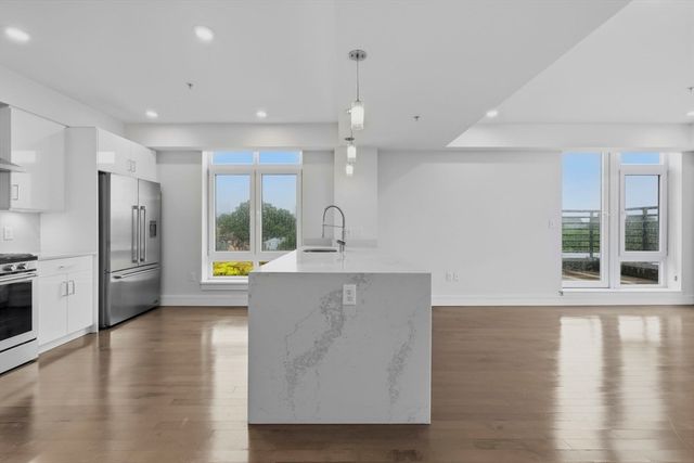 262 Monsignor O'brien Highway 605, Cambridge, MA 02141