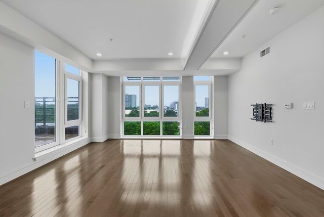 262 Monsignor O'brien Highway 605, Cambridge, MA 02141