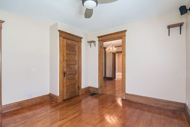 20 Woodlawn Pl, Longmeadow, MA 01106