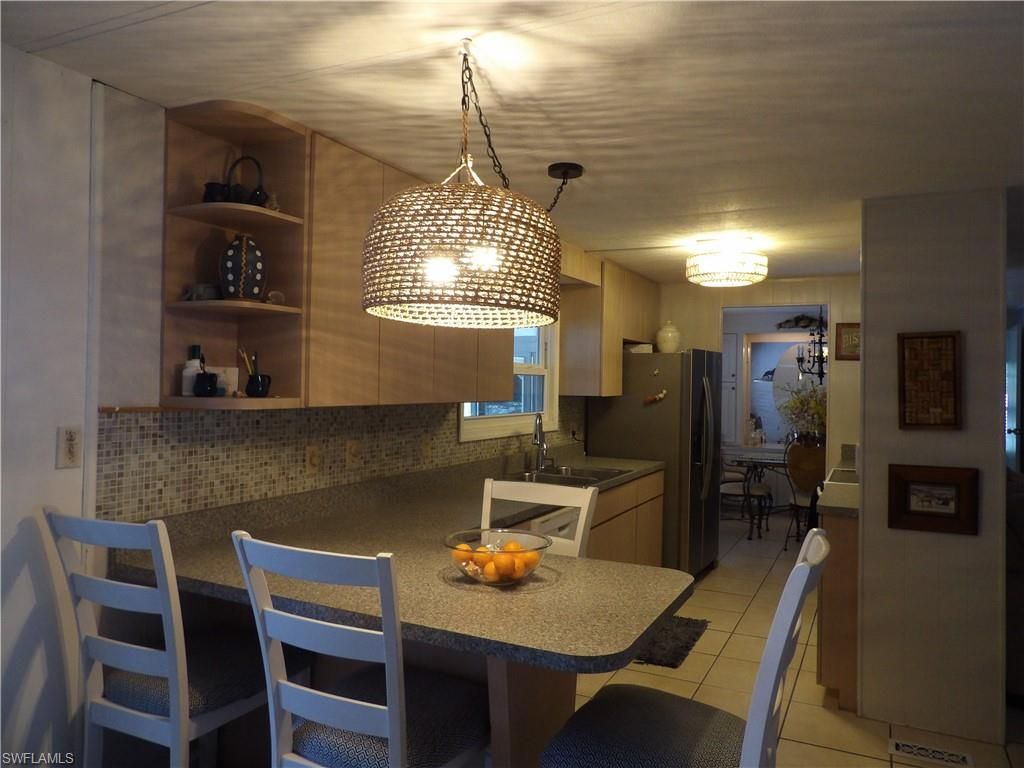 838 Hollyberry CT, NORTH FORT MYERS, FL 33917 — photo 3