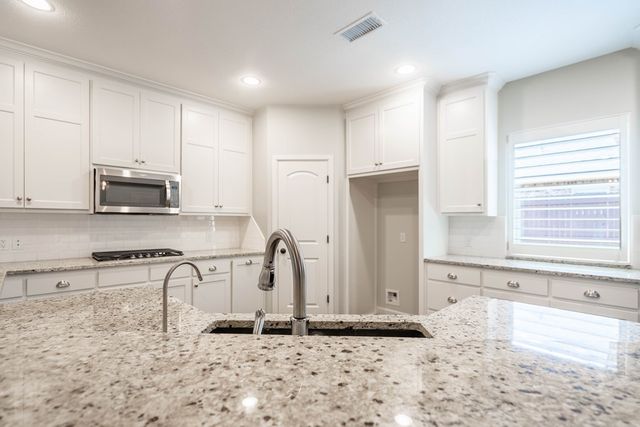 6110 Turtle Creek Rd, Midland, TX 79707