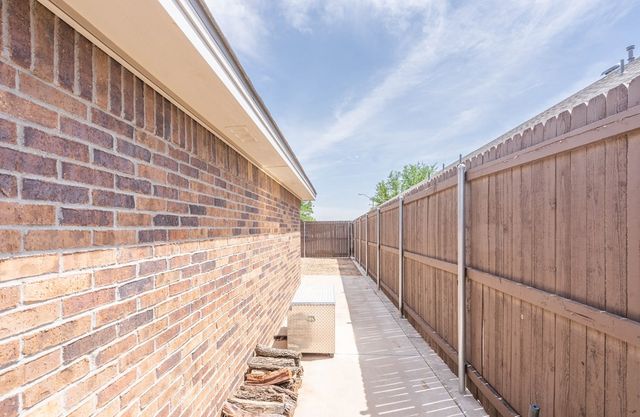 6110 Turtle Creek Rd, Midland, TX 79707