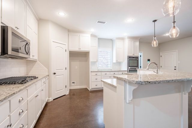 6110 Turtle Creek Rd, Midland, TX 79707