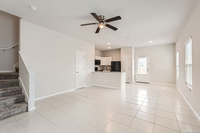 7934 Dial Ike Dr Unit 202, San Antonio, TX 78218
